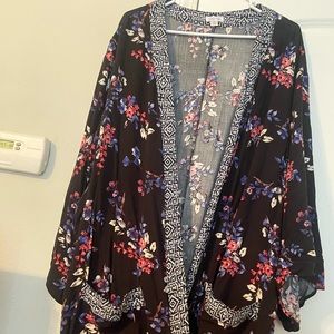 Black floral kimono